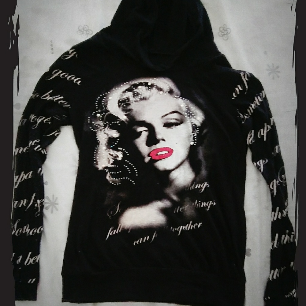 Marilyn Monroe long sleve hooded shirt